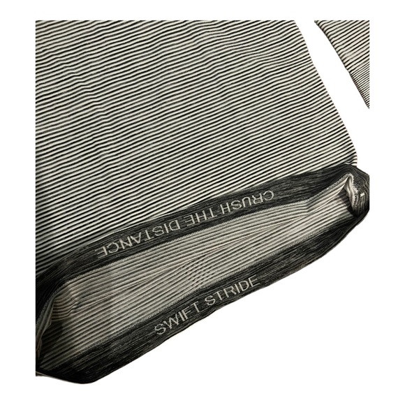 NWOT Lululemon Run Swiftly Tech Striped Long Sleeve. - Picture 3 of 6